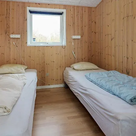 Σπίτι διακοπών Cozy Holiday In Hadsund With Private Whirlpool