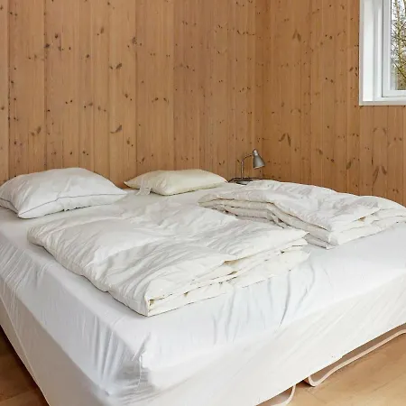 Σπίτι διακοπών Cozy Holiday In Hadsund With Private Whirlpool Odde