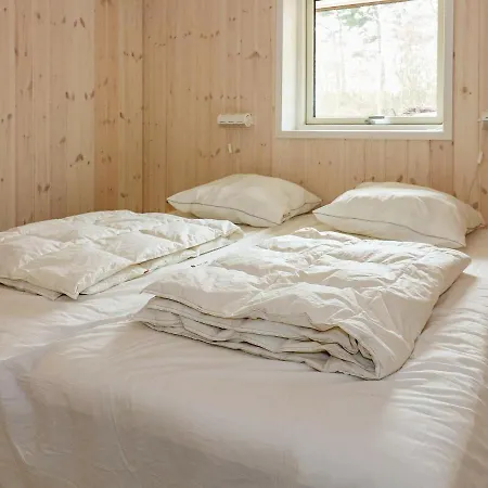 Σπίτι διακοπών Cozy Holiday In Hadsund With Private Whirlpool